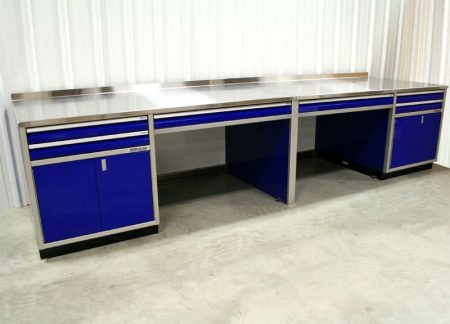 Aluminum Cabinets for Workstation in Garage or Shop